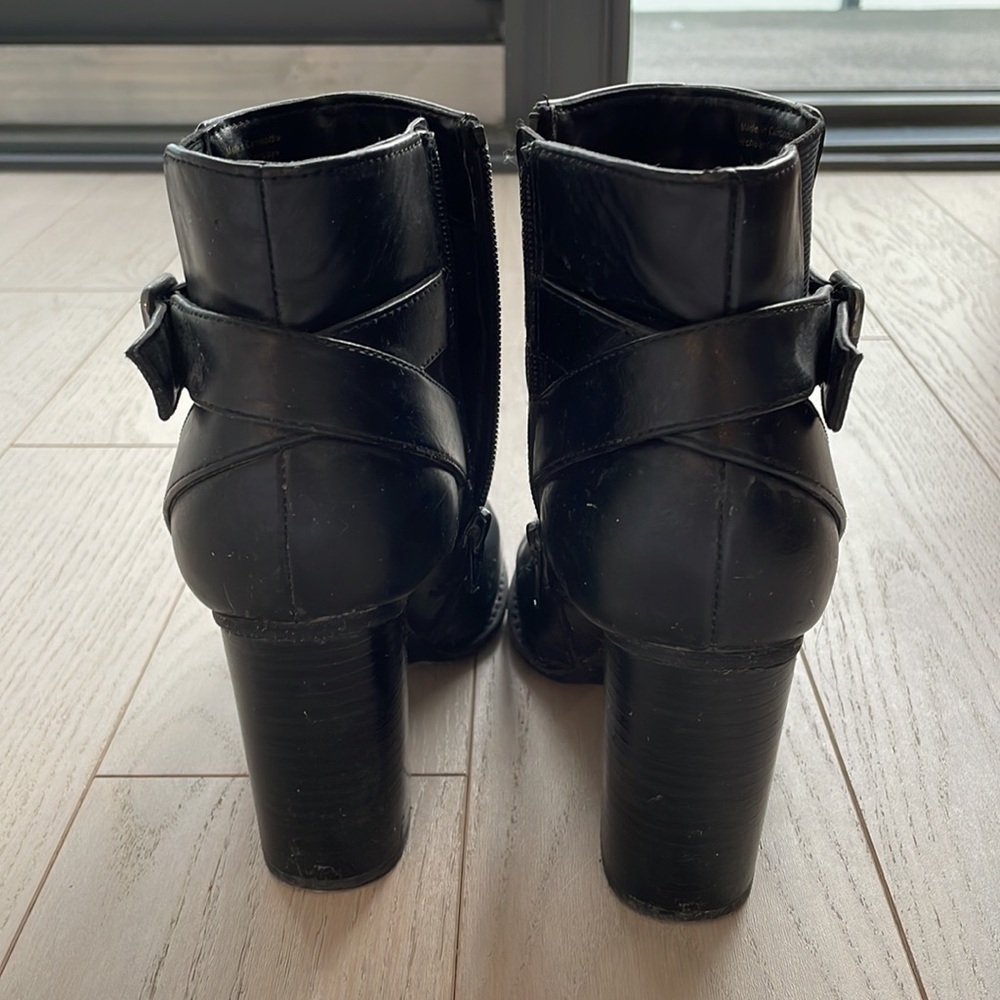 Aldo Black Leather Block Heel Ankle Boots - Picture 6 of 8
